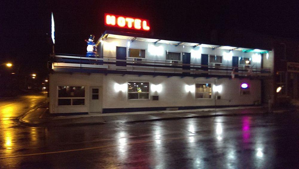 Niagara Parkway Court Motel Cataratas do Niágara Exterior foto